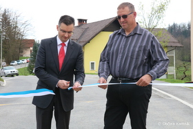 Krajanke in krajani Tunjic in Tunjiške Mlake bogatejši za prenovljeno cesto in kanalizacijsko omrežje