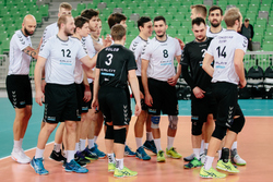 Odbojkarji prepričljivo proti Krki, odbojkarice pa premagale VOLLEYBALL Ljubljano