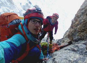 Žiga Oražem in Matija Volontar preplezala znameniti Walkerjev steber v Grandes Jorasses (4208 m)