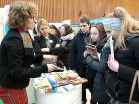 Obiskovalci osrednjega turističnega sejma pohvalili nov zemljevid pohodniških poti