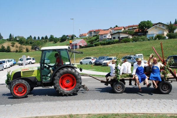 KLOPOTEC  ODZVANJA TUDI V KROŽIŠČU PRI  POLENI