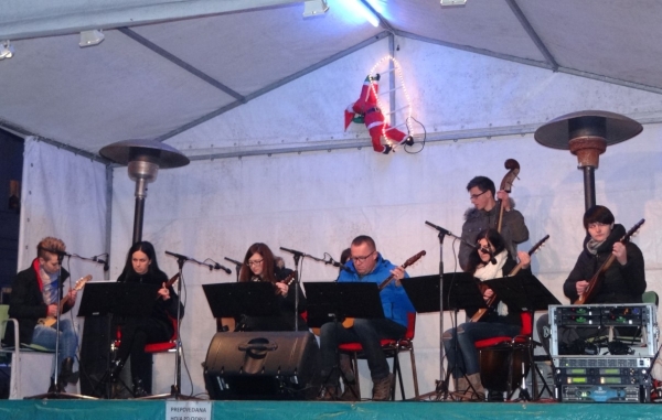 BOŽIČNO-NOVOLETNE PRIREDITVE, 10. DECEMBER