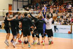 Odbojkarji Calcita Volleyballa preko Triglava do finala, Mariborčankam še šestnajsta pokalna lovorika