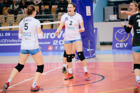 V vrste Calcit Volleyja prihajajo še »srebrne« reprezentantke, odbojkarji pa priznali premoč Kanalcev