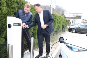 Odprtje polnilnih postaj za električna vozila