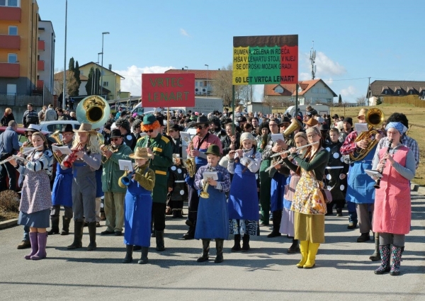 V Lenartu se je danes odvila že 26. pustna povorka