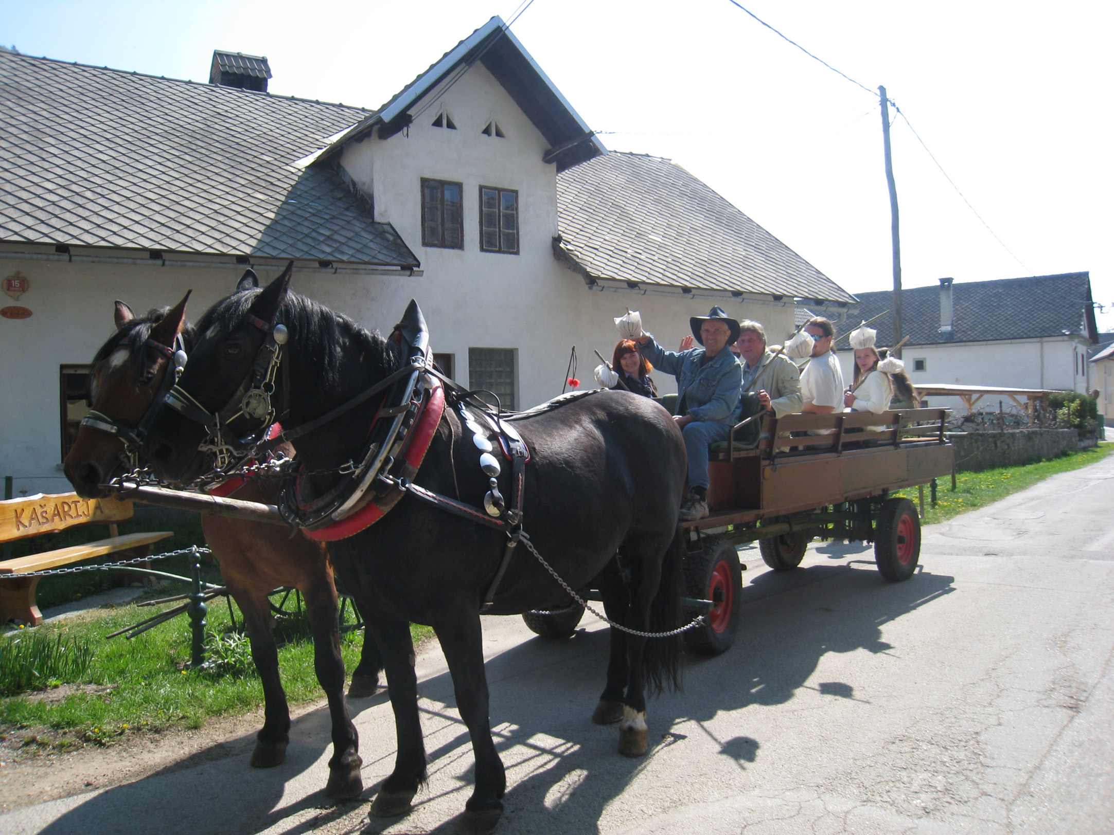 gorenjska 20.04.11., zirovnica, tur, foto: renata reneja skrjanc