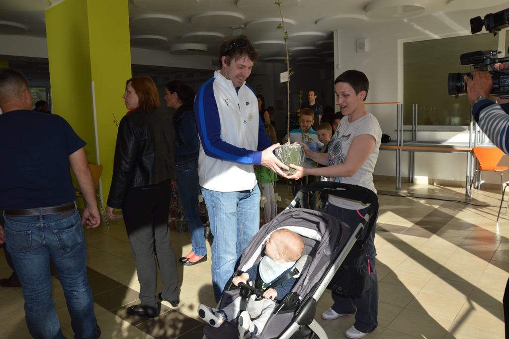 Drevesa za otroke 210416 (23)