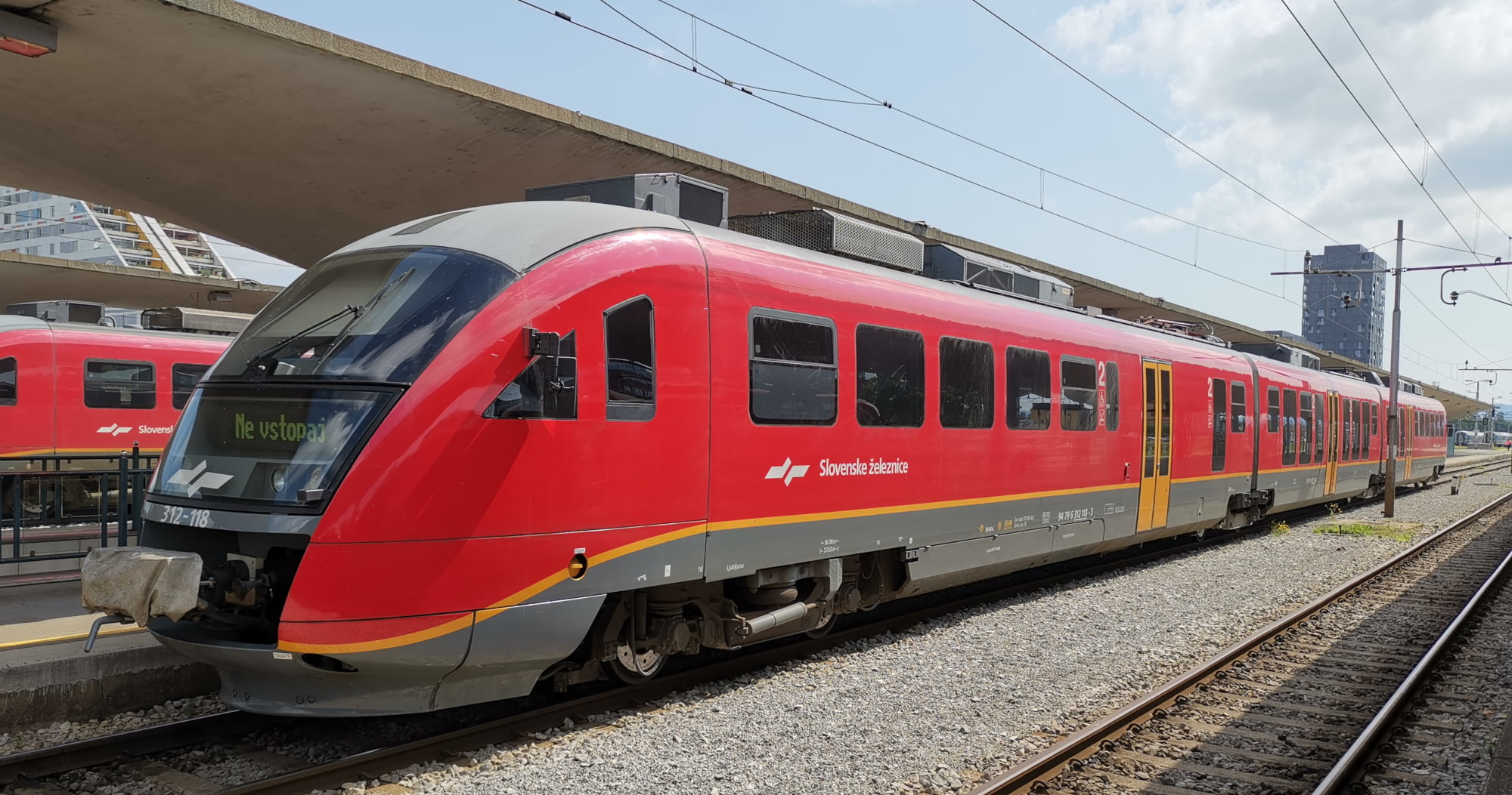 slovenske-zeleznice-vlak