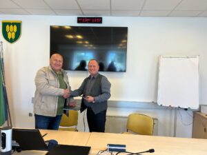 Podpis pogodbe za gradnjo in skica območja