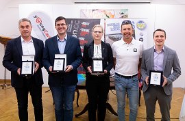 Dobrodelno okrog Slovenije, podelitev plaket