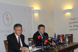 Sporočilo za javnost-13_11_19_SJ_podpis_pogodbe-IMG_9406.JPG