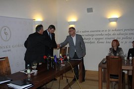 Sporočilo za javnost-13_11_19_SJ_podpis_pogodbe-IMG_9416.JPG