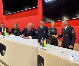 Podpis pogodb 2025 z GZ in PGD-105